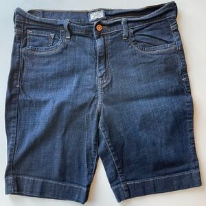 LEVIS 515 Mid-Rise Denim Blue Bermuda Jean Shorts Size 14